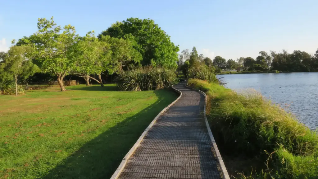 Lakeside path through parkland at Lake Karapiro